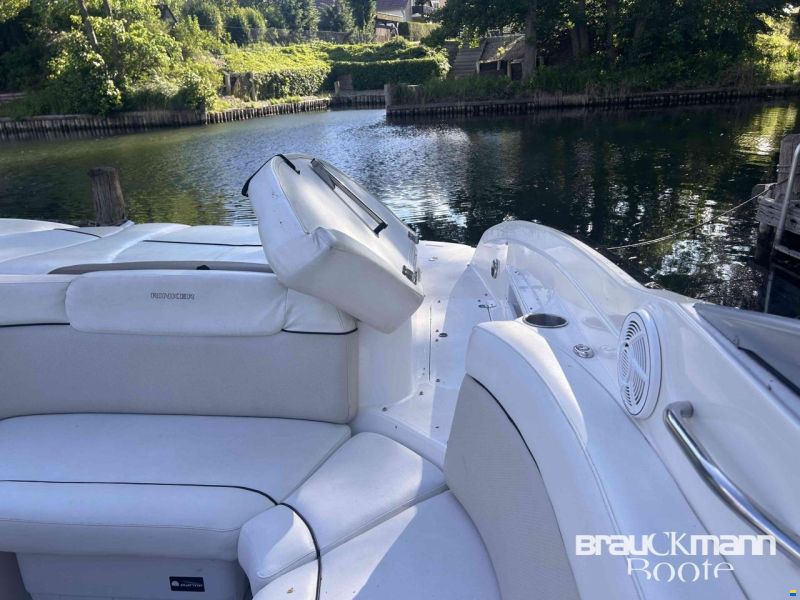 Rinker Captiva 246