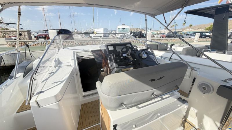 Beneteau Flyer 8.8 Sundeck