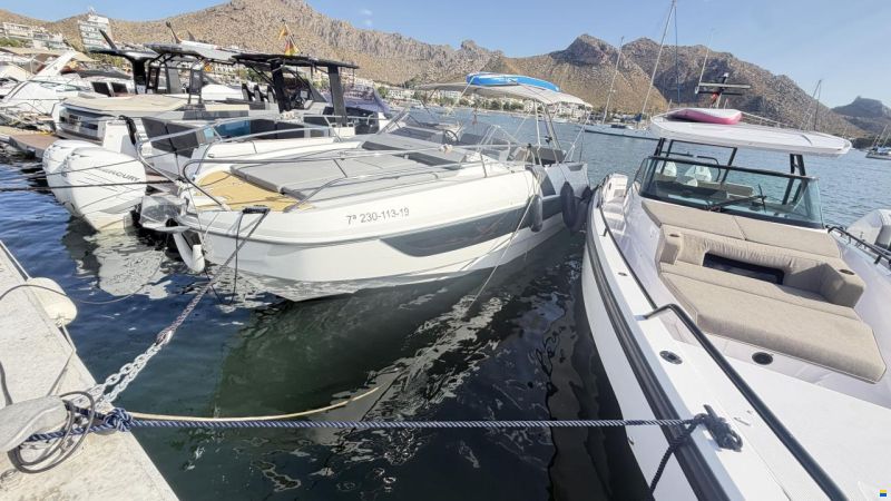 Beneteau Flyer 8.8 Sundeck