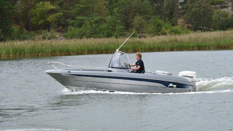 Yamarin Cross 61 CENTER CONSOLE