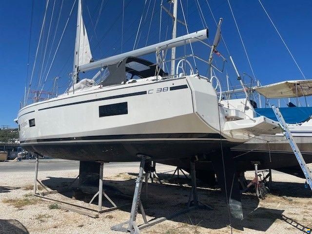 Bavaria C38