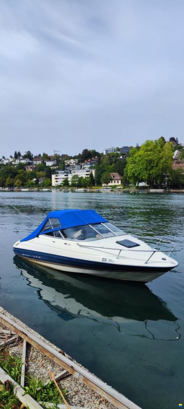 Bayliner Capri 2052