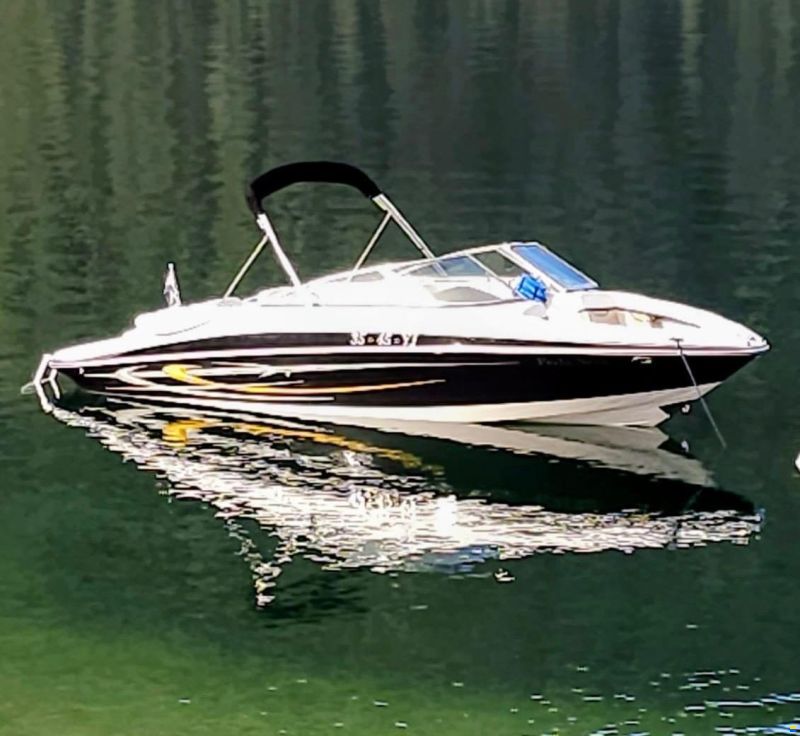 Four Winns 240 Horizon Bowrider