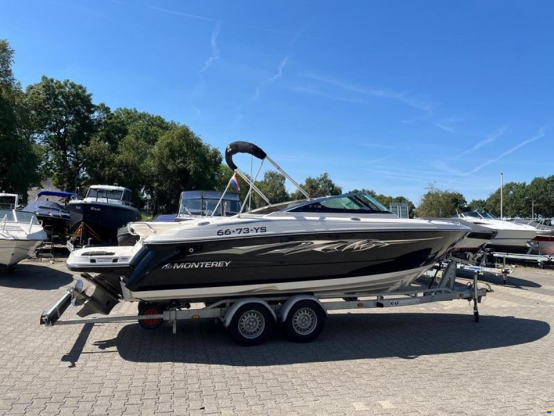 Monterey 244 FSX  Bowrider