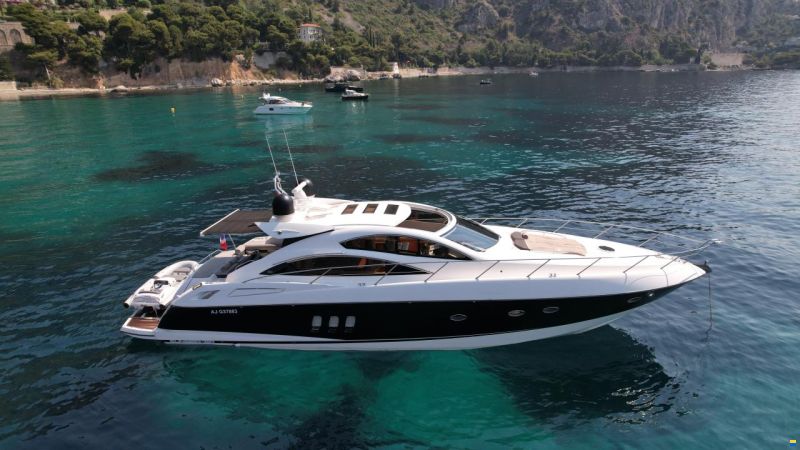 Sunseeker Predator 62