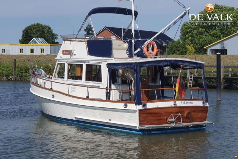 Grand Banks 32