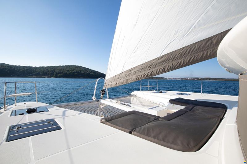 Lagoon 50