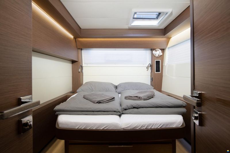 Lagoon 50