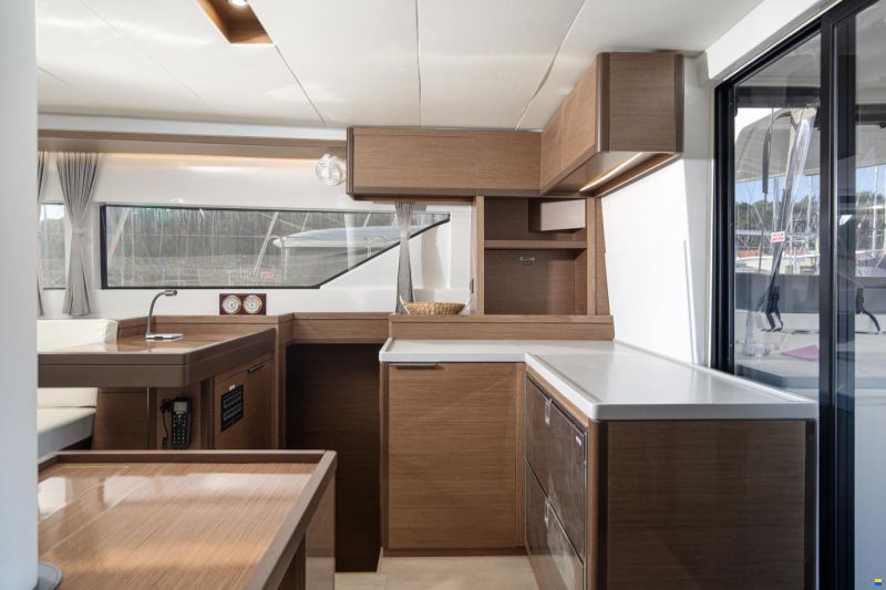 Lagoon 50
