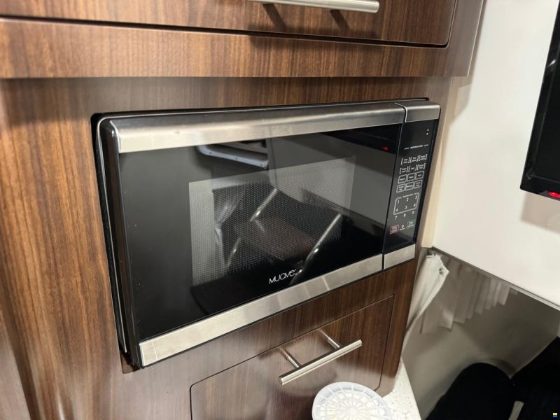 Regal Express 28