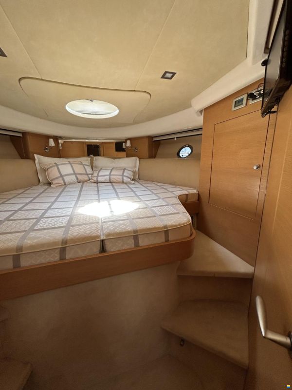 Cranchi Mediterranee 43HT