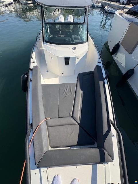 Axopar 28 T-TOP