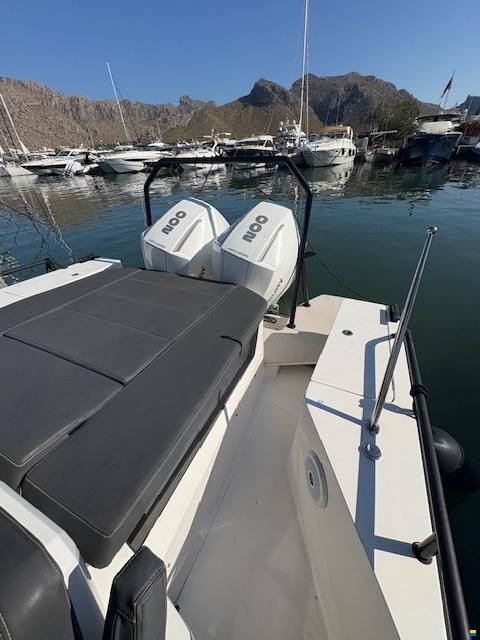Axopar 28 T-TOP