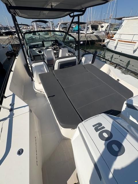 Axopar 28 T-TOP