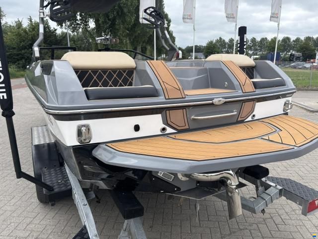 Nautique GS22