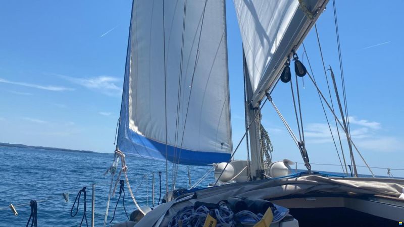 Beneteau Oceanis 390
