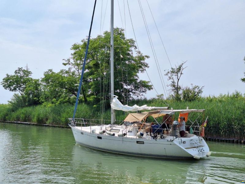 Beneteau Oceanis 390