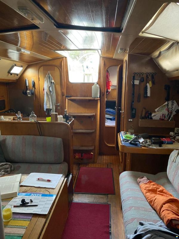 Beneteau Oceanis 390