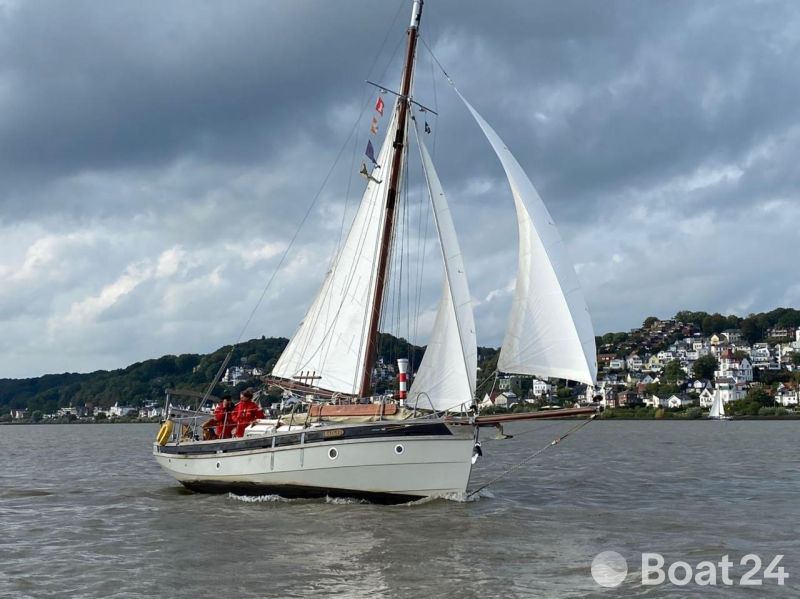 Cornish Crabbers Pilot Cutter 30