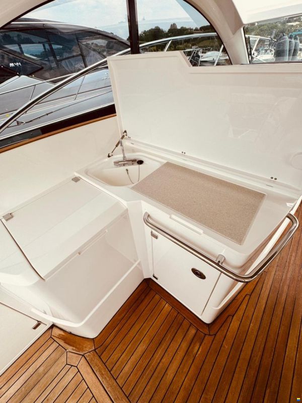 Sunseeker Portofino 40