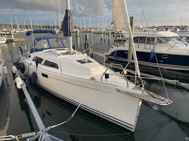 Hanse 320