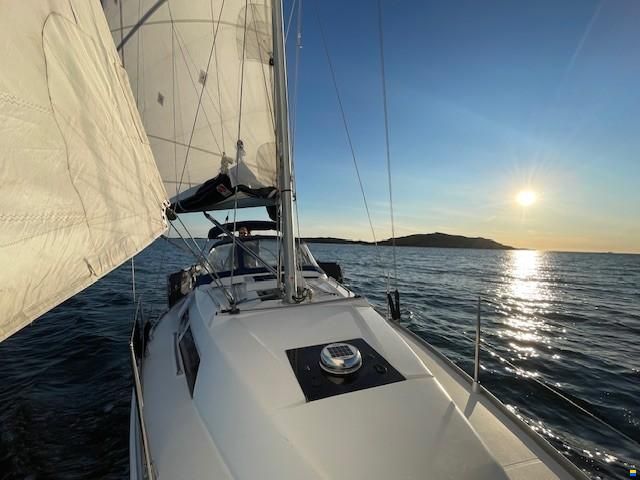 Hanse 320