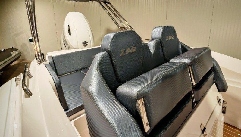 ZAR Formenti 59SL + SUZUKI 150PS