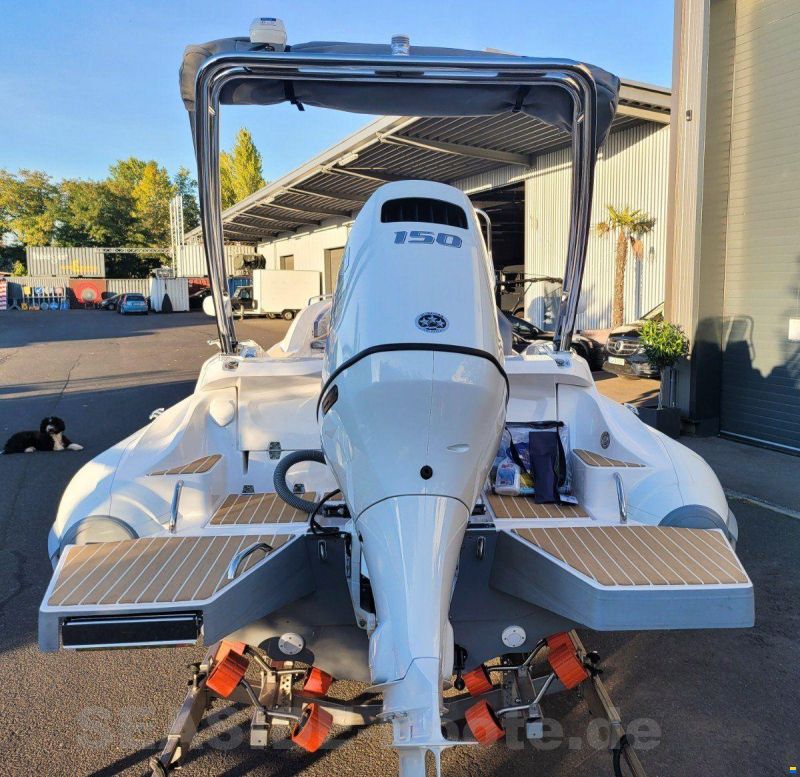 ZAR Formenti 59SL + SUZUKI 150PS