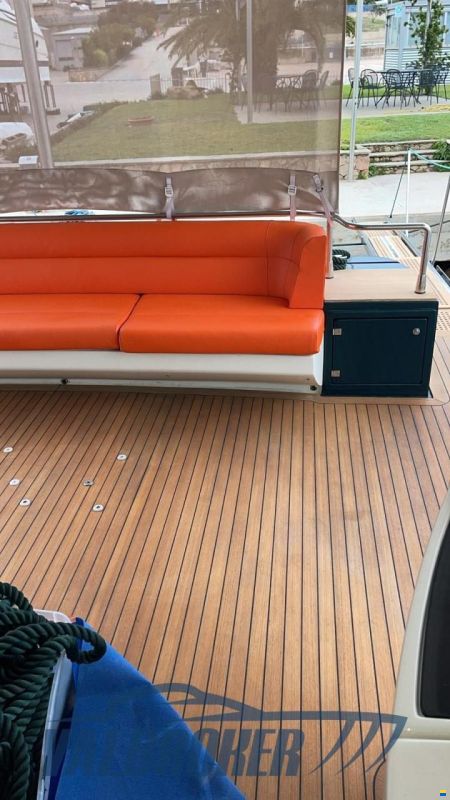 Riva 85 Opera