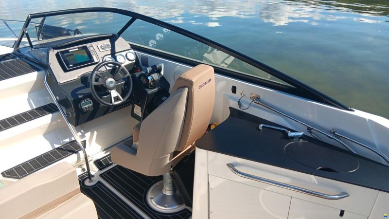 Quicksilver 805 Activ