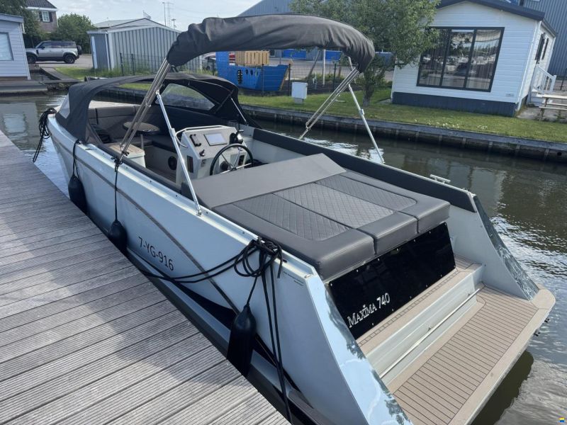Maxima 740 (jong gebruikt)