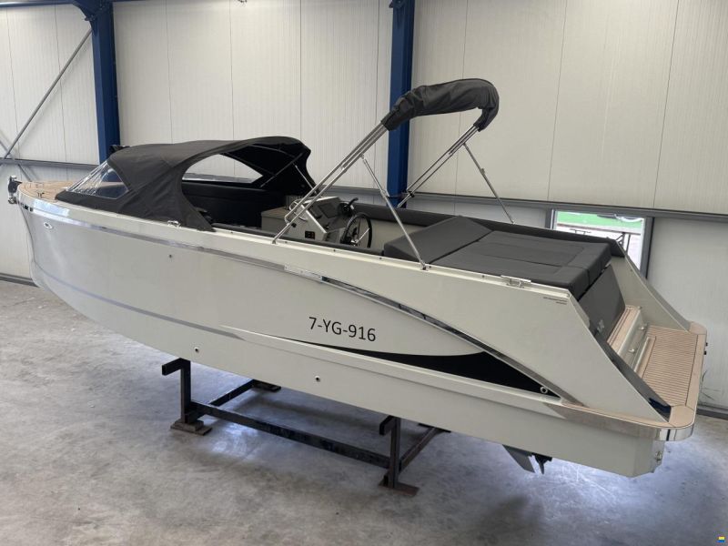 Maxima 740 (jong gebruikt)