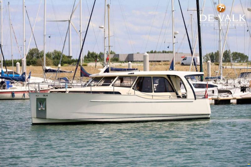 Greenline 33
