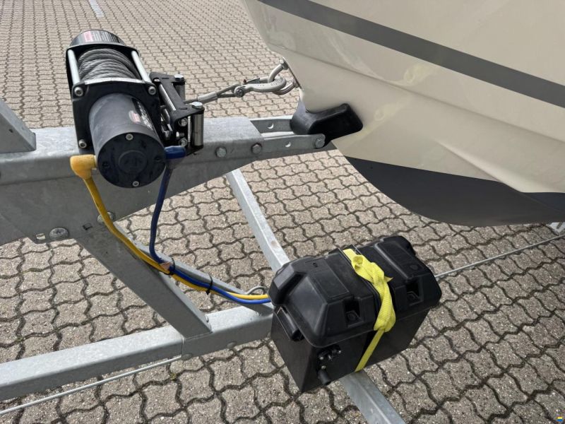 Quicksilver Activ 645 Cruiser med F115 hk Mercury-EF