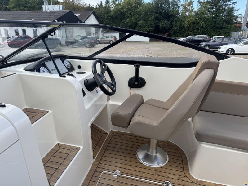 Quicksilver Activ 645 Cruiser med F115 hk Mercury-EF