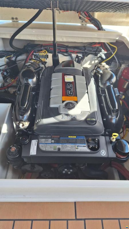 Chaparral 270 Signature