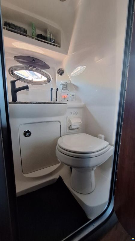 Chaparral 270 Signature