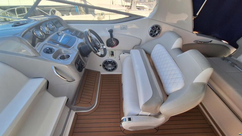 Chaparral 270 Signature