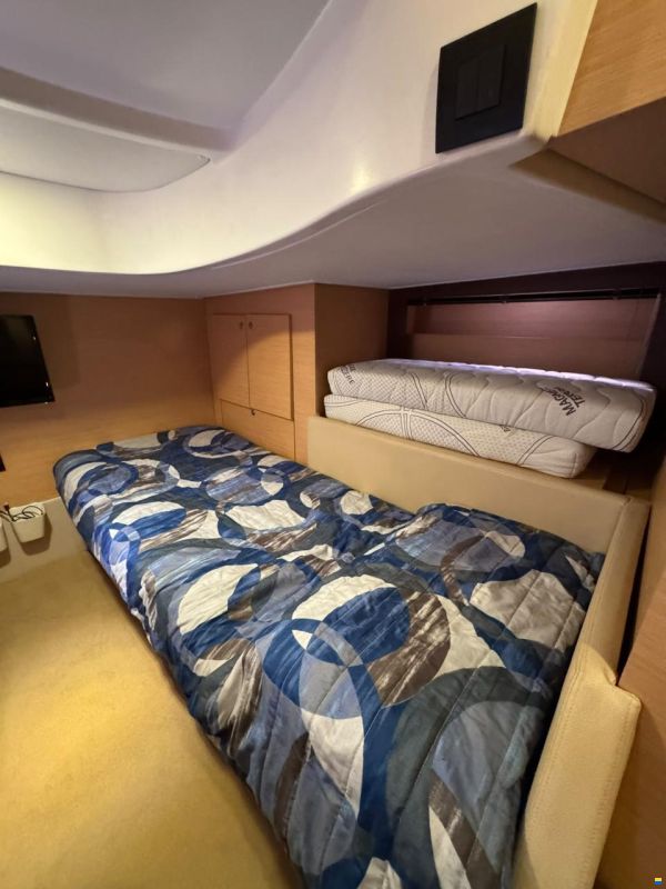 Beneteau Monte Carlo 37 Hard Top