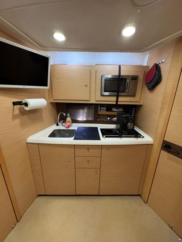 Beneteau Monte Carlo 37 Hard Top