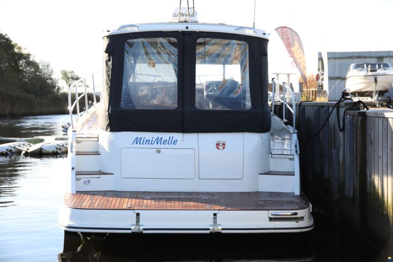 Marex 330