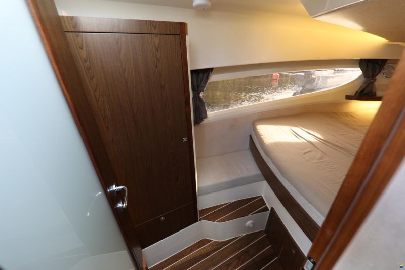 Marex 330