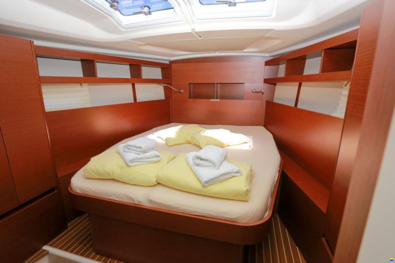 Hanse 458