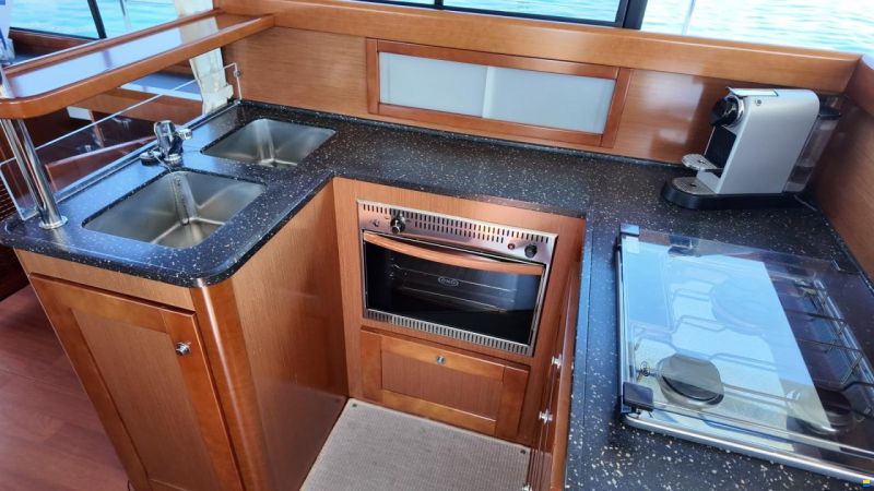 Beneteau Swift Trawler 44