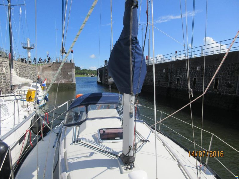 Dufour 3800