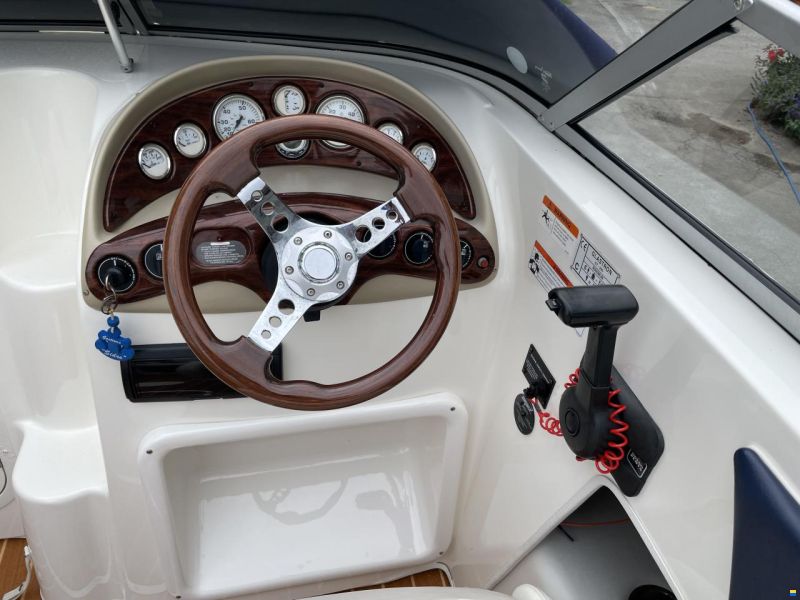 Glastron GT 209