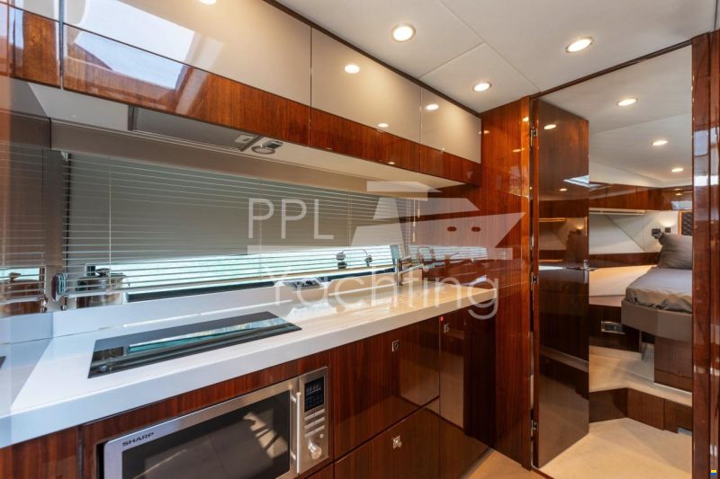 Fairline Squadron 48