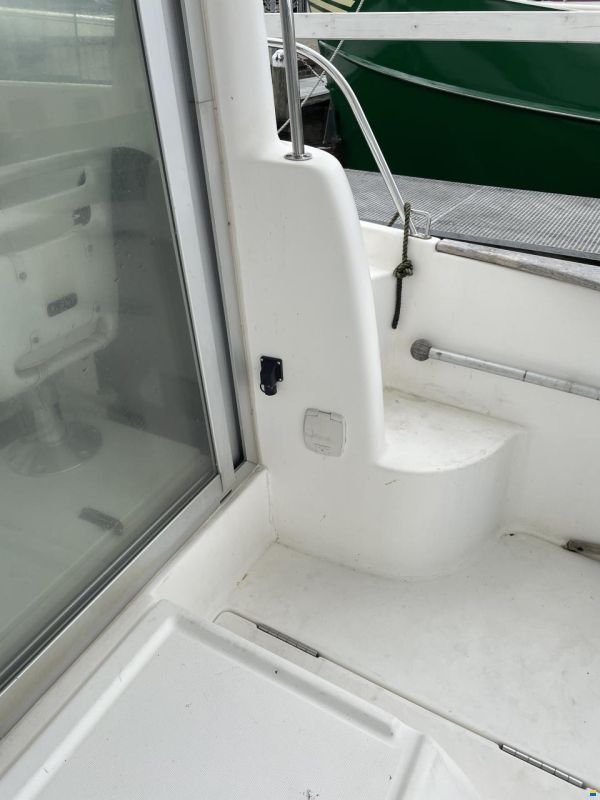Jeanneau Merry Fisher 695 mit Wellenantrieb