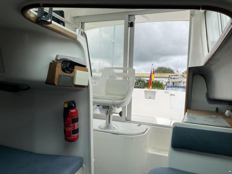 Jeanneau Merry Fisher 695 mit Wellenantrieb