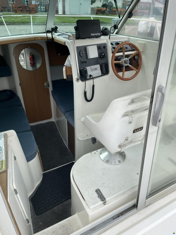 Jeanneau Merry Fisher 695 mit Wellenantrieb